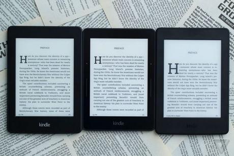 Amazon está ofreciendo un descuento de 50% dólares en el Kindle, el lector de libros digitales