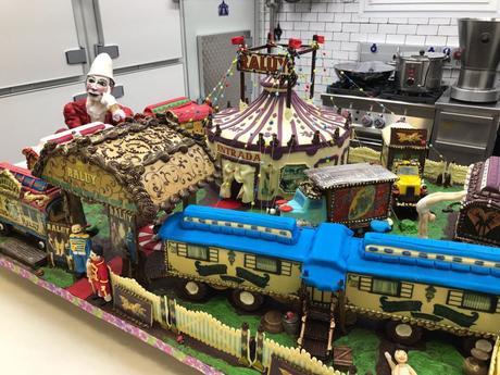 El Circo Raluy se convierte en una increíble Mona de Pascua Circo Raluy Mona de Pascua 31