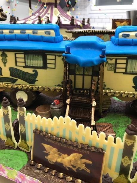 El Circo Raluy se convierte en una increíble Mona de Pascua Circo Raluy Mona de Pascua 23