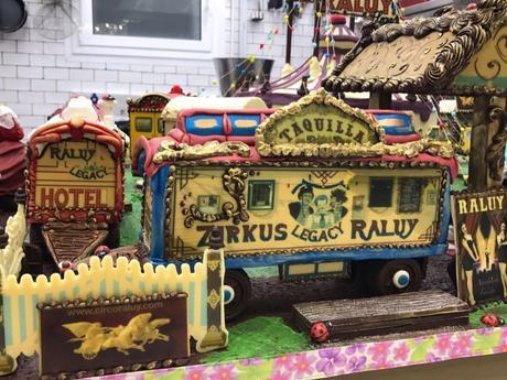 El Circo Raluy se convierte en una increíble Mona de Pascua Circo Raluy Mona de Pascua 08