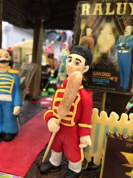 El Circo Raluy se convierte en una increíble Mona de Pascua Circo Raluy Mona de Pascua 28