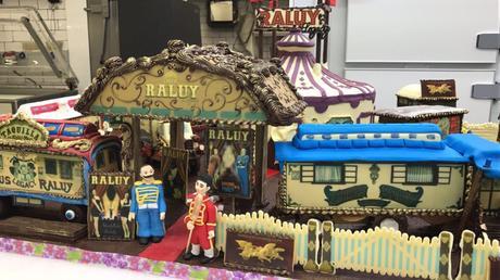 El Circo Raluy se convierte en una increíble Mona de Pascua Circo Raluy Mona de Pascua 00