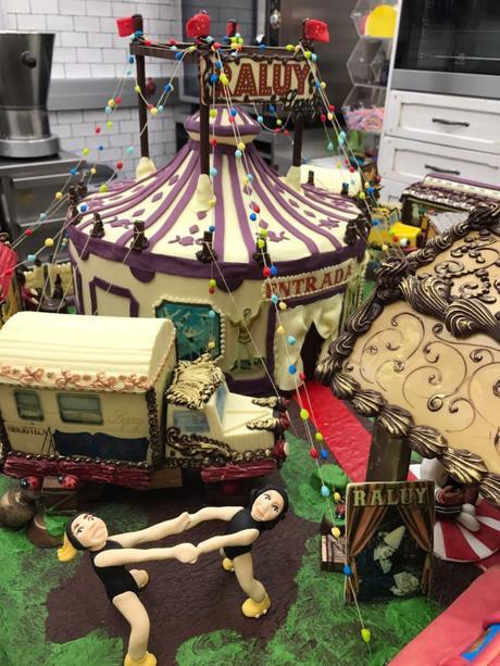 El Circo Raluy se convierte en una increíble Mona de Pascua Circo Raluy Mona de Pascua 12