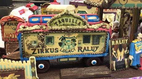 El Circo Raluy se convierte en una increíble Mona de Pascua Circo Raluy Mona de Pascua 03