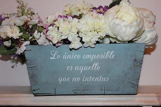 TALLER TECNICAS DE PINTURA DECORATIVA SOBRE CESTA DE MADERA