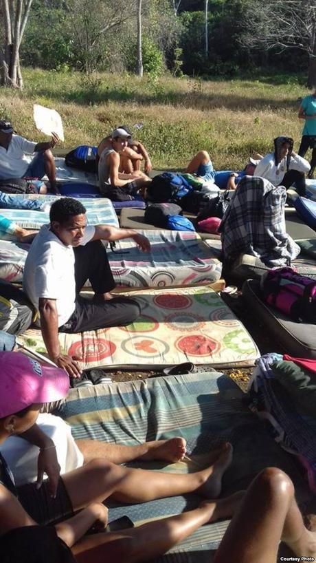 64 cubanos se declaran en “Huelga de Hambre” en Panamá