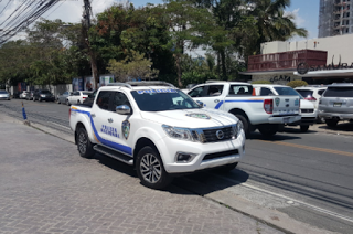 En estado grave policía intentó asaltar una empresa de Seguros.