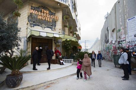 BANKSY ABRE UN POLÉMICO HOTEL EN BELÉN