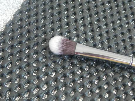 Brochas y pinceles Maiko 09 Detalle pincel corrector