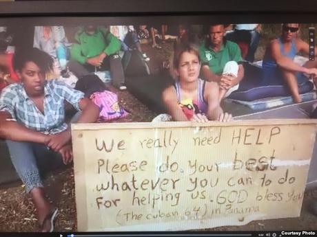 Cubanas en huelga de hambre en Panamá requirieron asistencia médica