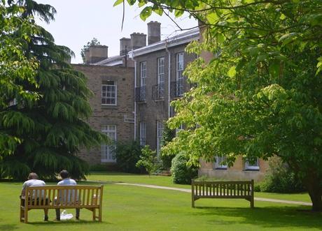 Dos Instagrammers sueltas en Cambridge