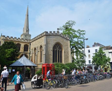 Dos Instagrammers sueltas en Cambridge