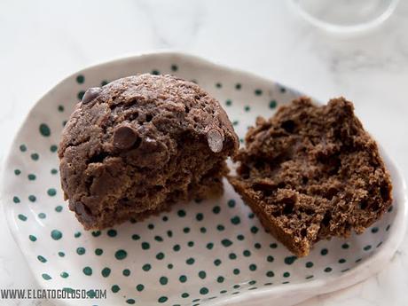 El gato goloso - Muffins de banana, cacao y chispas de chocolate