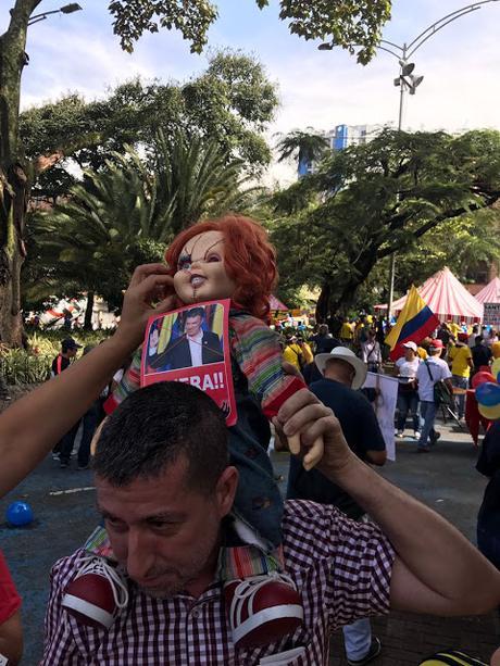 Colombia marcha contra Santos