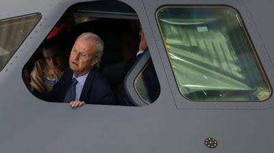 Cospedal, comoTrump, equipara la seguridad con el aumenta de gasto militar.