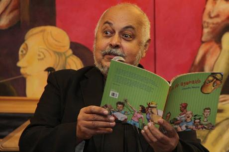 “No es cómica una revolución que tiene al pueblo comiendo basura”: Claudio Nazoa