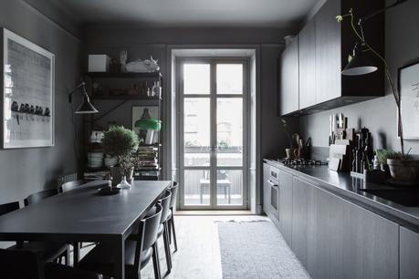 piso lujo en estocolmo Lotta Agaton estilo nórdico gris oscuro estilo escandinavo oscuro estilista de interiores sueca decoración interiores decoración gris oscuro blog decoración nórdica apartamento de una estilista de interiores piso lujo en estocolmo Lotta Agaton estilo nórdico gris oscuro estilo escandinavo oscuro estilista de interiores sueca decoración interiores decoración gris oscuro blog decoración nórdica apartamento de una estilista de interiores