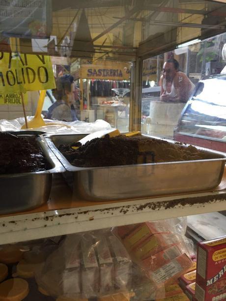 En un mercado en México (100 fotos del color de la tierra)