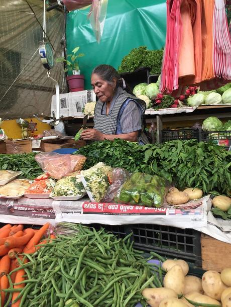 En un mercado en México (100 fotos del color de la tierra)