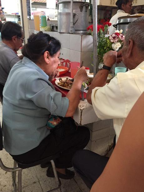 En un mercado en México (100 fotos del color de la tierra)