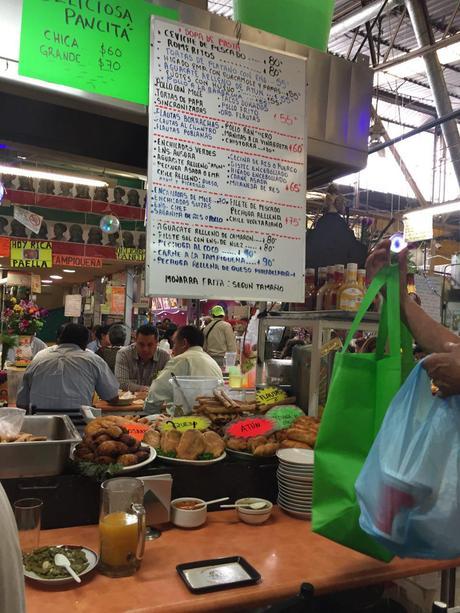 En un mercado en México (100 fotos del color de la tierra)