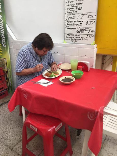 En un mercado en México (100 fotos del color de la tierra)