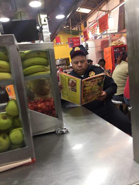 En un mercado en México (100 fotos del color de la tierra)