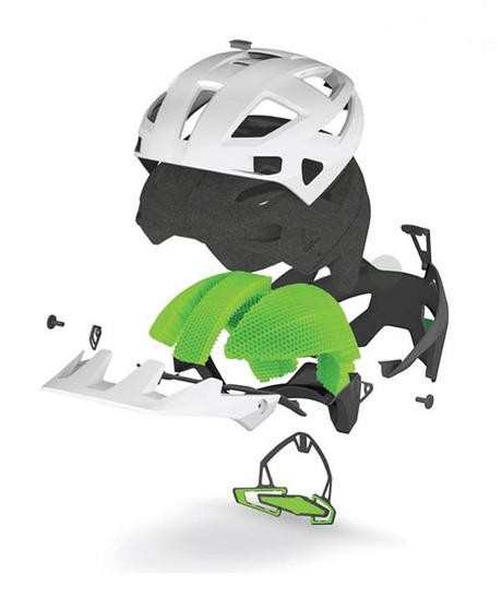 Endura: nuevo casco MT500 y nuevas rodilleras MTR Knee Guard con tecnología Koroyd