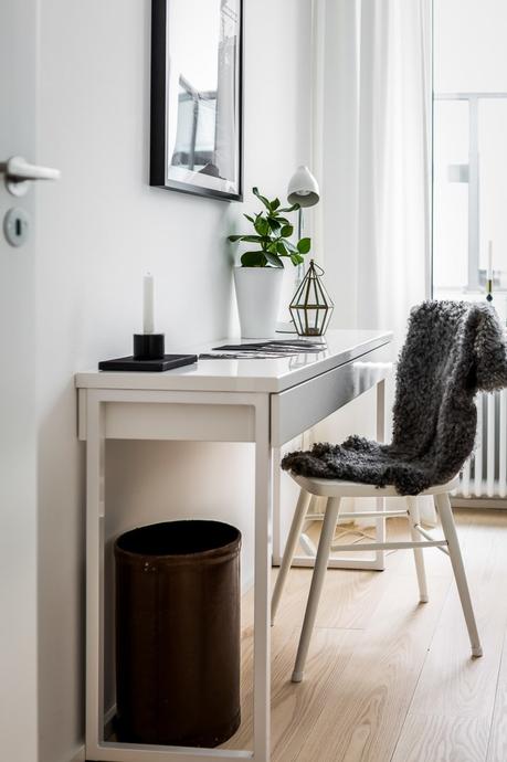 piso en antigua fábrica diseño loft decoración nórdica decoración loft decoración interiores suecos decoración gris madera plantas blog decoración escandinava Apartamento tipo loft con grandes ventanales 