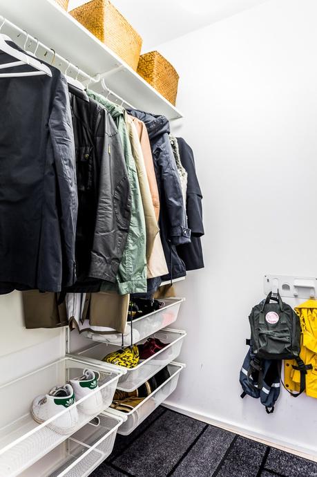 piso en antigua fábrica diseño loft decoración nórdica decoración loft decoración interiores suecos decoración gris madera plantas blog decoración escandinava Apartamento tipo loft con grandes ventanales 