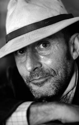 Entrevista a Montero Glez (en la que me cita):