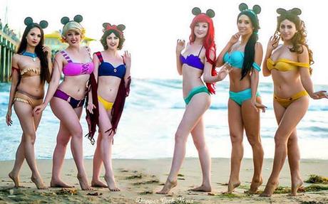 Lanzan línea de #bikini inspirada en las princesas Disney  #Moda