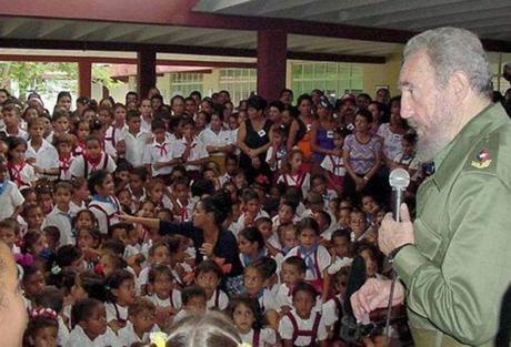 Fidel Castro: “Sobre los hombros de la juventud se pueden depositar grandes tareas” #Cuba #CubaEsNuestra #UJCuba 55