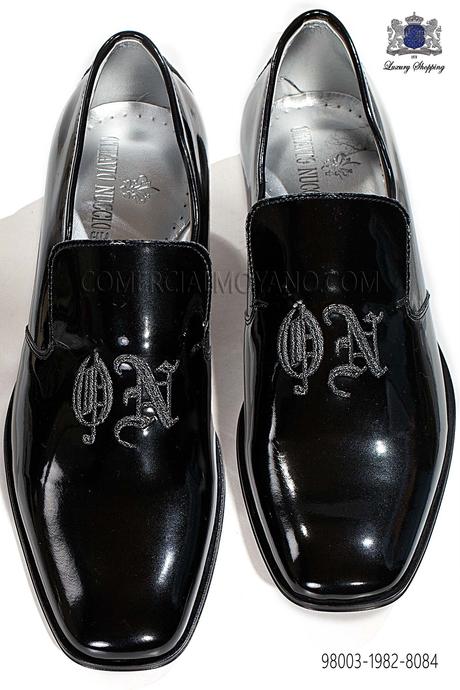 http://www.comercialmoyano.com/es/685-zapatos-slipper-charol-negro-bordado-plata-98003-1982-8084-ottavio-nuccio-gala.html