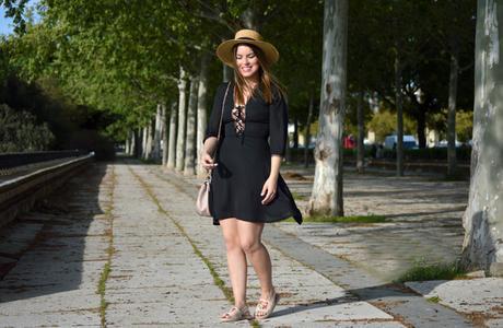 Outfit | Lace detail dress