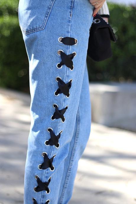 LACE UP JEANS