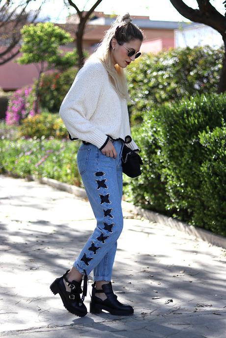 LACE UP JEANS