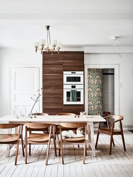 Sofisticada mezcla en un apartamento sueco salones ikea salones abiertos cocina ikea muebles de ikea inspiración ikea estilo escandinavo ikea cocinas ikea blog decoración nórdica 