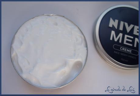 NIVEA MEN, crema para rostro, cuerpo y manos. NIVEA MEN, crema para rostro, cuerpo y manos.