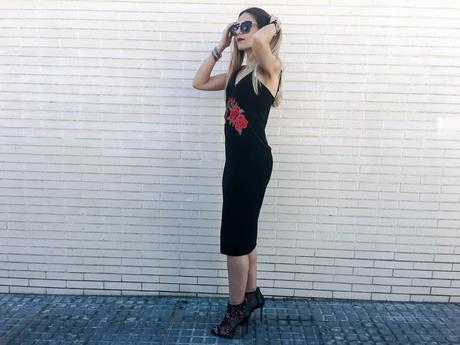 FLOWERS EVERYWHERE FLOWERS EVERYWHERE