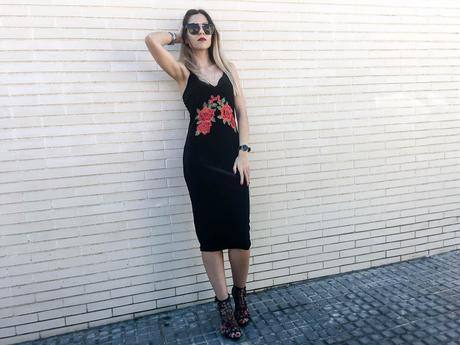 FLOWERS EVERYWHERE FLOWERS EVERYWHERE