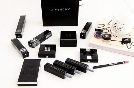 IN LOVE | ROUGE INTERDIT DE GIVENCHY.