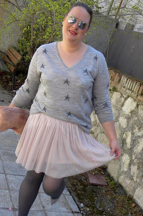 Look talla grande plus size curvy falda tul jersey de estrellas violeta by mango outfit primavera