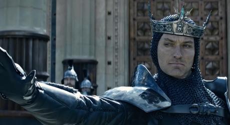Nuevo trailer del Rey Arturo nos muestra el poder de Excalibur