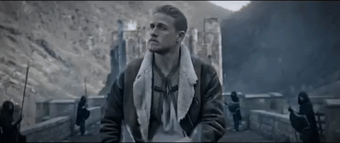 Nuevo trailer del Rey Arturo nos muestra el poder de Excalibur