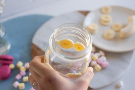 Smoothie helado de nubes y frutos rojos