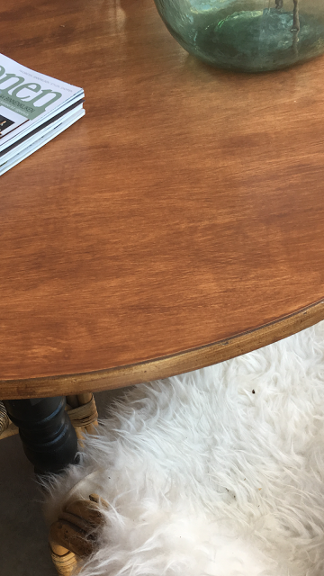 Antes y después de una mesa Antes y después de una mesa