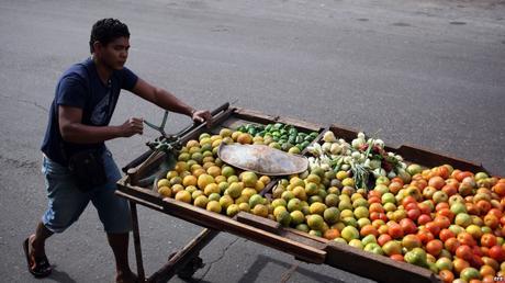 Los carretilleros de Cuba alzan la voz y denuncian acoso