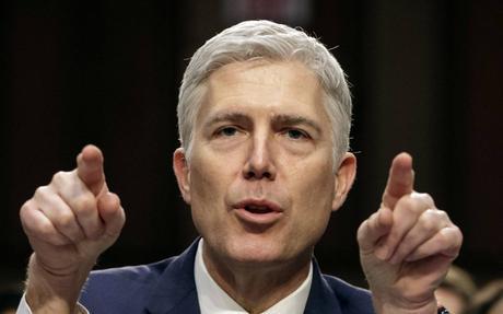 El Senado confirma a Neil Gorsuch como juez del Tribunal Supremo