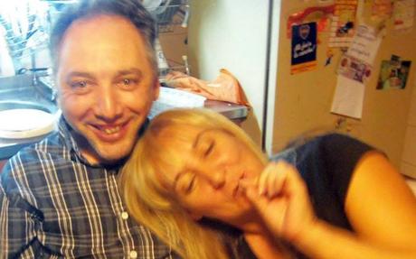 Un Mundo sonriente..  #Uruguay comenzará a vender #marihuana en farmacias en julio